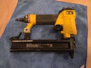 pneumatic stapler